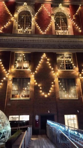 We’ll take that bet. Ice skating, games, mini golf, igloos, and cocktails at Ponce City Roof. See you this weekend! #PonceCityRoof #ATLWinter #ThingsToDoATL #SkateTheSky #ATLNights