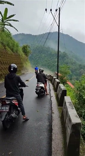 Overloaded truck on a slippery road falls into a ravine! 😱🚛 #Shorts #Truck #Viral #FYP #BeCareful