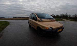 Une Multipla version Lamborghini à fond sur l’autobahn ! (+ vidéo)