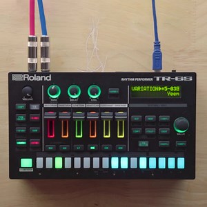 3.1K views · 44 reactions | Die TR-6S mag klein sein, aber sie hat große Leistungsfähigkeiten. Sehen Sie sich Red Means Recording bei der Vorführung der Handbedienung des Geräts an. #roland #rolandsynthandaira #tr8 #tr8s #rolandtr8s #drummachine #drumachine #groovebox #musicproduction #musicproducer #audioengineer #audioengineering#atist #soundexamle #electronic #synth #techno | Roland | Facebook