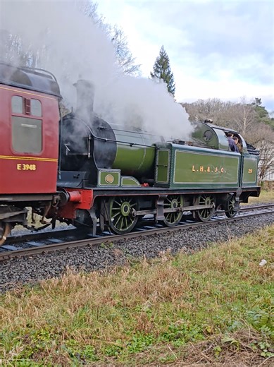 L&Y No.29 Steam Locomotive Pulling Shuttle Train