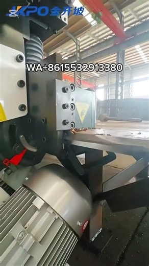 Steel plate edge milling machine. #Bevelmachine #machine #factory