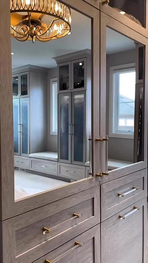 55K views · 144 reactions | From luxurious walk-in closets to space-efficient reach-in solutions, our designers uncover the potential of spaces large or small. Designed by @jennacorinnewitt @calclosetsmi #CaliforniaClosets #CustomCloset #ClosetShelves #ClosetOrganization | California Closets | Facebook
