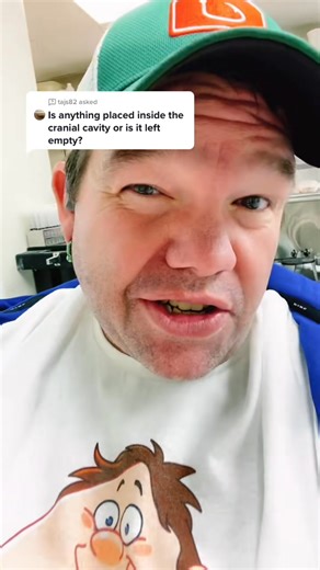 Answer to @tajs82 brain 🧠 stays in your chest cavity when you are buried #brains #autopsytech #janitorsoftiktok #funeralhome #embalming #trading #sticker #fblifestyle | GDubya Tips