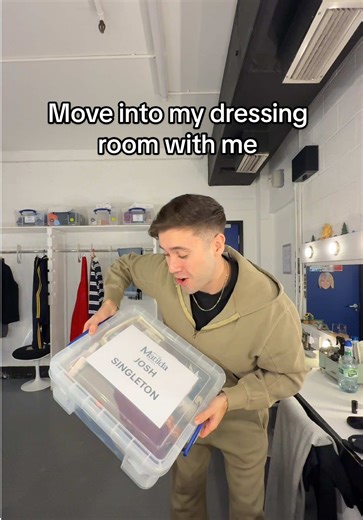 Explore My New Dressing Room in 4 Weeks