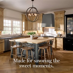 Between testing Grandma’s favorite recipe and baking cookies with the kids, memories are made in the kitchen. Consider an oversized island to roll dough or even add custom mixer storage for easy access. Take the time to build a space that’s made for you. Check out our storage solutions at the link: https://bit.ly/431tkLL | KraftMaid Cabinetry
