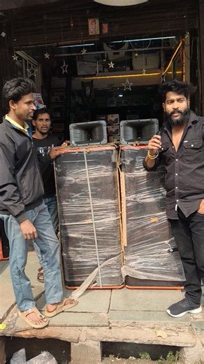 Vikas Sound System on Instagram: "Double 15 heavy cabinet DJ system DJ speaker cabinet Orange black blue white All model available Vikas sound system sendhwa Madhya Pradesh jila barvani #dj #aadiwasi_rathva_🏹 #aadivasi_culture🏹🏔️🏔️🏔️"