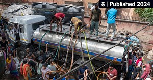 In Delhi’s Parched Slums, Life Hangs on a Hose and a Prayer