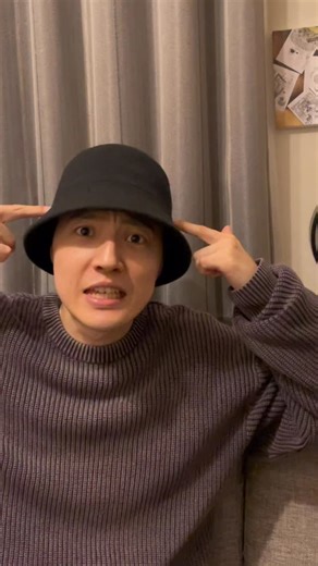 千冊【語彙力0なので本1000冊読んでみる人】 on Instagram: "『記憶を消して読みたい本3選！📚』 語彙力0なので本1000冊読んでみる人。 YouTubeやTikTokでも配信しておりますのでよろしければそちらも見てみてください！ _______________________________________ 27歳一般男性が30手前にして語彙力0でやばい！ という事でとりあえず本1000冊読んでみたら何か変わるんじゃないか？というセルフ実験でございます。 徐々に語彙力や喋りが上手になって1000冊読む頃にはすんごい事になっているのか。 それとも1000冊読んでも、やばい、すごい、面白い、なんか、まじで。を使いまくっているのか。 検証していきます。 【公式メールアドレス】 1000booksman@gmail.com お仕事などのご依頼はこちらへお願い致します _______________________________________ #小説紹介 #読書 #小説 #本紹介"