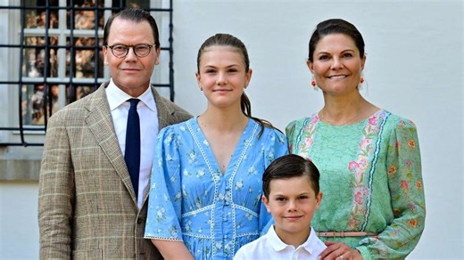 Fans in Sorge: Prinz Daniel sitzt bei Termin im Rollstuhl