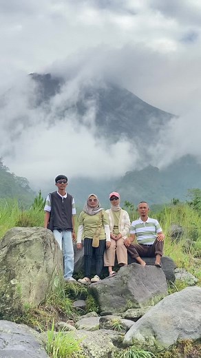 Rata2 bagus di jam pagi yaa antara jam 6-7-8 pagi #lavatourmerapi #merapilavatour #wisatajogja #jeepmerapi