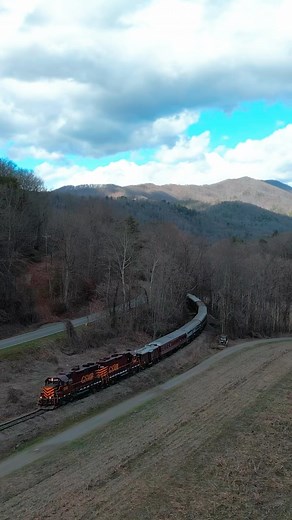 Bird’s-eye view of our train journey through the Tuckasegee River Excursion!🚂 🦅 * #ExploreWNC #AllAboard #gsmr #droneshots #greatsmokymountains | Great Smoky Mountains Railroad