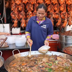 Rooster & Chicken Shop Selling Roasted Ducks, Steam Ducks & Chickens | Khmer Food Tour