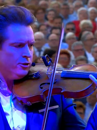 The Maestro & The European Pop Orchestra Perform William Tell Overture