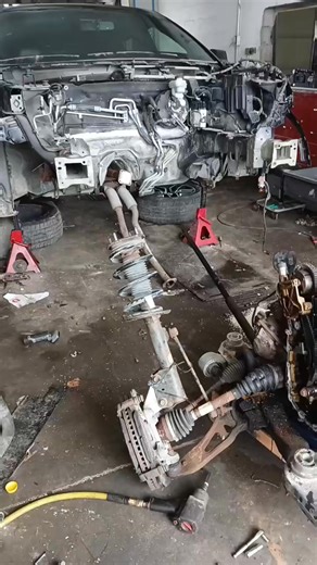 #engine #machining #cylinder #machineshop #repair #rebuild #automotive #carsoftiktok #mechanical #engineering #reels #carstips #tips #enginerepair #tire #tirerepair #ford #chevy #dodge #ram #trucks #liftedtrucks #diesel | Tonyshalda070 Tech