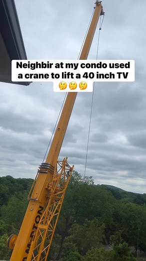 1M views · 2.1K reactions | A tiny flat screen TV doesn’t require an entire construction crane to park up to the house  #craneoperator #crane #cranetruck #FlatscreenTV #sarcasm | Drive 615 | Facebook