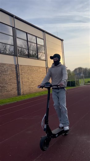 #kukirin #viral #scooter #fyp #wheelie