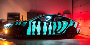 Tesla Model S Glows Thanks to Electroluminescent Paint