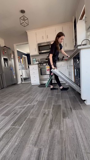 143K views · 1.2K reactions | ❤️ #BVIRAL (@serviceaussiebailey) Heartwarming Moment Between Woman and Her Loyal Dog | Best Videos | Facebook