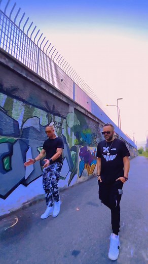 10K views · 355 reactions | Get Busy… Alien Cut Remix! ️...@duttypaul #alien cut #getbusy #remix #ravetok #techno #techtok #basstok #edm #dance | ALIEN CUT | Facebook