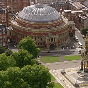 46K views · 1.1K reactions | The magic of live classical music returns! Join us for glittering Rachmaninov from Khatia Buniatishvili, Vivaldi from Nigel Kennedy, the amazing Chineke Foundation, and star maestro Damon Gupton – all at the iconic Royal Albert Hall! Get your tickets for Classic FM Live with Viking  https://clssicfm.co/2UC8DXN | Classic FM | Facebook