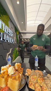 902K views · 10K reactions | #rockpaperscissors challenge with the staff of @Fitness Evolution Gym and food from @starwoodsuperspar123 #dalaucrew #starwoodsuperspar #fitnessevolutiongym | Dala U Crew | Facebook