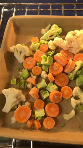 28K views · 137 reactions | Frozen veggie hack! Want your veggies to...