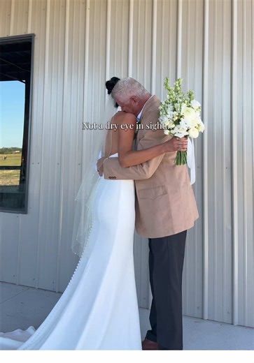 Heartwarming First Look: Bride's Emotional Moment with Dad