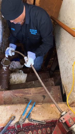 130 feet it took to clear this main sewer running out the rear of a house!!!!!!!! 🐍🐍🐍🐍🐍