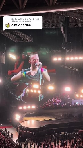 Replying to @Timothy Del Rosario Silvestre Yes po. Day 2 plus Dilaw as their suprise guest! ❤️ #Dilaw #ColdplayPH #Day2 #Coldplay @coldplay