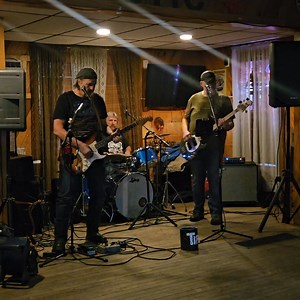 Rick Magee and the Roadhouse Rockers!! Rockin The Rustic Inn! | The Rustic Inn