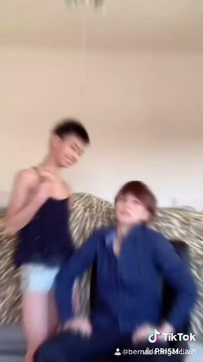 Life in japan: mother and son tiktok🤣