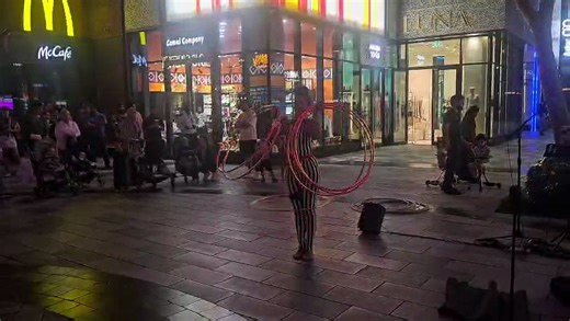 Hula hoop performer in Dubai