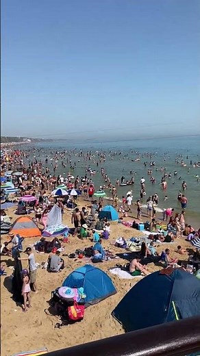 Bournemouth beach just had its busiest day of 2026