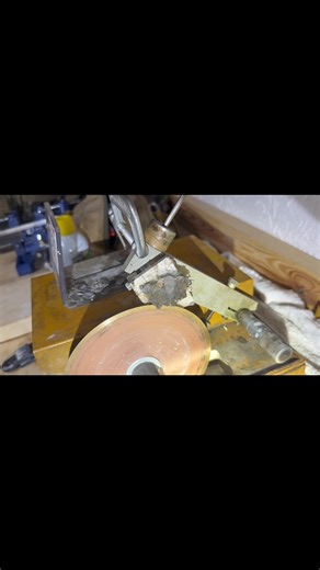 How do I cut small pieces of lunar for gift/display boxes in large quantities? Usually one at a time, until I learned this trick | Treasure Coast Meteorite Co.