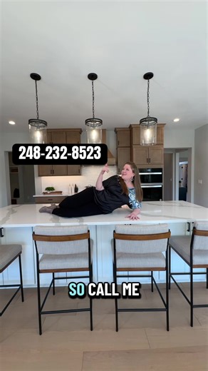 Here’s my number, so call me maybe!? 😉📞 Kinsley offers luxury ranch and two-story homes starting from 2,700-4,400 sq. ft. and priced from the high $700s. This highly sought-after community features estate-sized homesites in a convenient location near shopping, dining, and entertainment in Ann Arbor, Canton, and Plymouth. Homeowners will enjoy the close proximity to the University of Michigan, Matthaei Botanical Gardens, Fox Hills Golf Course, and Eagle Crest Golf Course, as well as easy access
