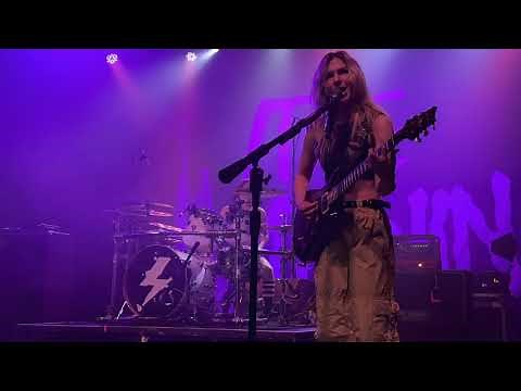 THE WARNING - “Survive” live (in 4K) in Santa Ana. 5-3-23