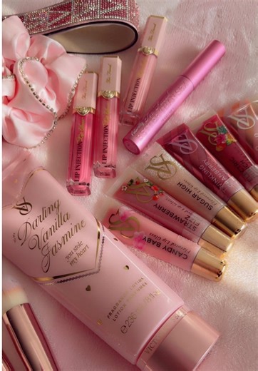 P O V! I’m A Soft Girl!!🎀 #ilovepink #pinkgirl #pink #softgirlaesthetic #softgirl