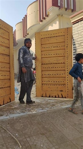 Exploring 3D Paint Techniques with Colorful Gates