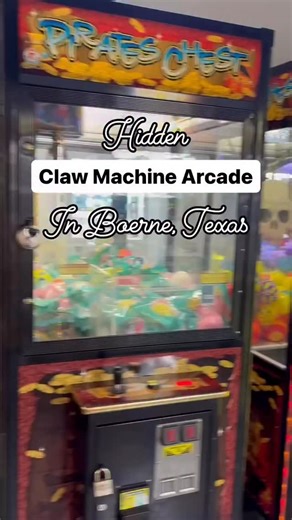 THERE’S A HIDDEN CLAW MACHINE ARCADE ROOM IN BOERNE, TEXAS! 📍✨ Most people head to El Chaparral for the Tex-Mex, margaritas, and relaxing patio vibes, but there’s a secret waiting to be found… Tucked away through an unmarked door off the patio is a tiny claw machine arcade with seven claw machines and a single racing game. 📍 El Chaparral 36 Old San Antonio Rd, Boerne, TX 78006 Next time you’re there, check it out! #boerne #boernelife #clawmachine | The Boerne Life