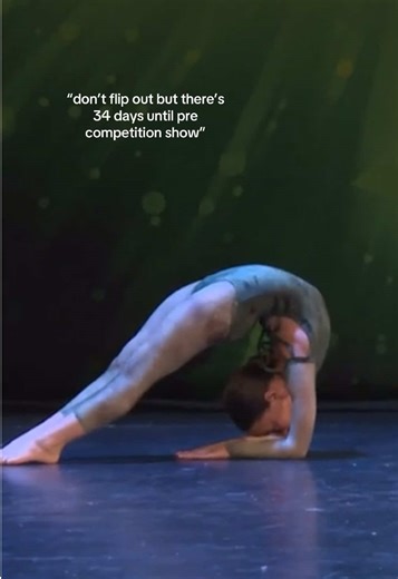 We are flipping excited! Pre-Competition show is March 23rd, held at Samuel-de-Champlain. Solo/duo/trios will be 11:30pm-2:30pm & group dances are at 4pm until 5:45pm. We can’t wait to show you what we’ve been working on! ✨ #movementdancecomplex