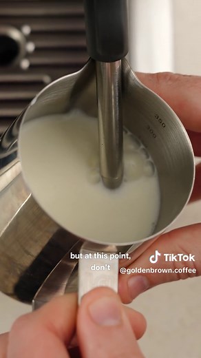 Perfectly Texture Milk for Latte Art | Home Barista Guide