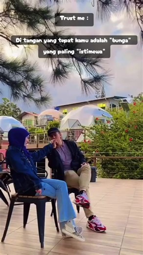 Before this he said: you never post me at media sosial /tiktok . Tengok la tiktok orang tu , 1/2 post gtu ja ada 😌 Berbanding sya . Now i posted!🥹 🫶🏻 #sabah #kundasang #hiddenhillkundasang #strawberryfarm #honeymoon