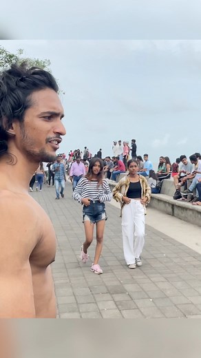 1.6M views · 23K reactions | Wait for reaction  #bodybuilder #publicreaction #bodybuilding #gym #shirtlessguys #fitness | Hashmi Shaban | Facebook