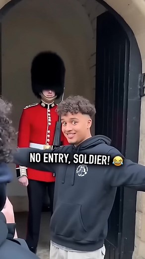 Boy’s Misbehavior Ends With Immediate Guard Intervention...!!! #GuardiansOfTradition #MajesticMoments #HistoryInMotion #RoyalInspiration #CourageAndHonor #TimelessElegance #ParadeOfPride #HeritageAndHeart #InspiringLegacy #ChasingRoyalDreams #fblifestyle | King's Guard Parade