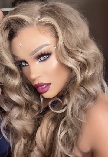 Drag Queen Night Celebration: Join the Fun!