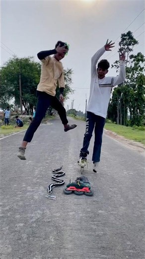 Unique Skating Skills and Techniques You 😇😲 #tiktok #ytshorts #rollerskating #inlineskatingwheels