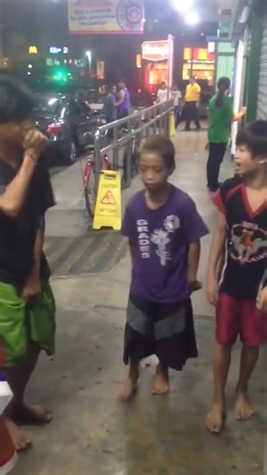 402K views · 10K reactions | No importa el idioma el sentimiento es el mismo, el Hip Hop es un lenguaje universal ✊ | Con Aroma a Hip Hop TV | Facebook