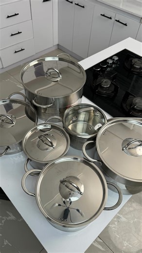 My friends I got my first stainless steel set of pots 🥰 | Chef Temmie