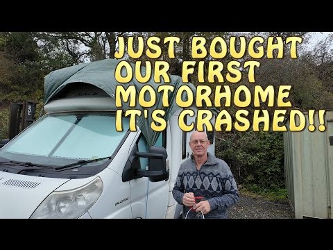 Bought Our First Motorhome At Auction...It's Crash Damaged!!